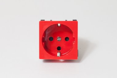 Фотография товара 'Spl 200002 Розетка электрическая 2К+З,с защитными шторками'