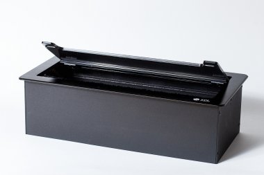 Фотография товара 'Spl 300011 Люк настольный на 4 поста (45х45), металл, черный, IP20'