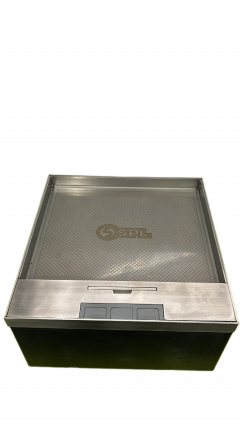 Фотография товара 'Spl 300020 Напольный люк на 4 поста (45х45) вертикально'