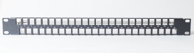 Фотография товара 'Spl 500008 Коммутационная панель модульная 19", 48 порта, 1U'