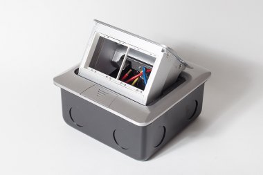 Фотография товара 'Spl 300004 Люк на 2 поста (45х45), алюминий, с металлической коробкой, IP44'