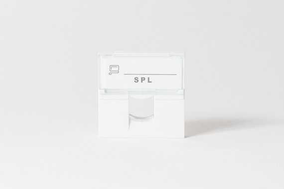 Фотография товара 'Spl 500024 Лицевая панель 45x45 мм, для 1 модуля Keystone'