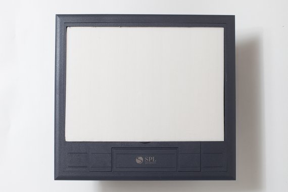 Фотография товара 'Spl 300006 Люк на 6 постов (45х45), металл/ пластик, с пластиковой коробкой, IP40'