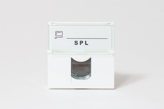 Фотография товара 'Spl 200007 Розетка информационная UTP 1хRJ45 45х45 cat5е'